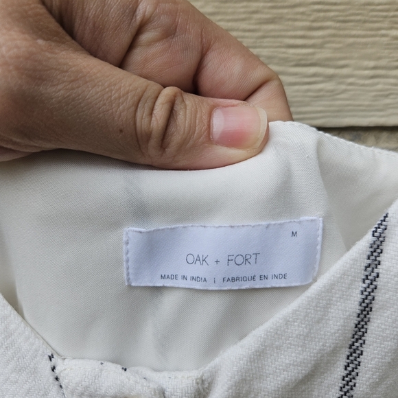 Oak & Fort white sleeveless sun dress with grey stripes and pockets medium - Picture 4 of 6